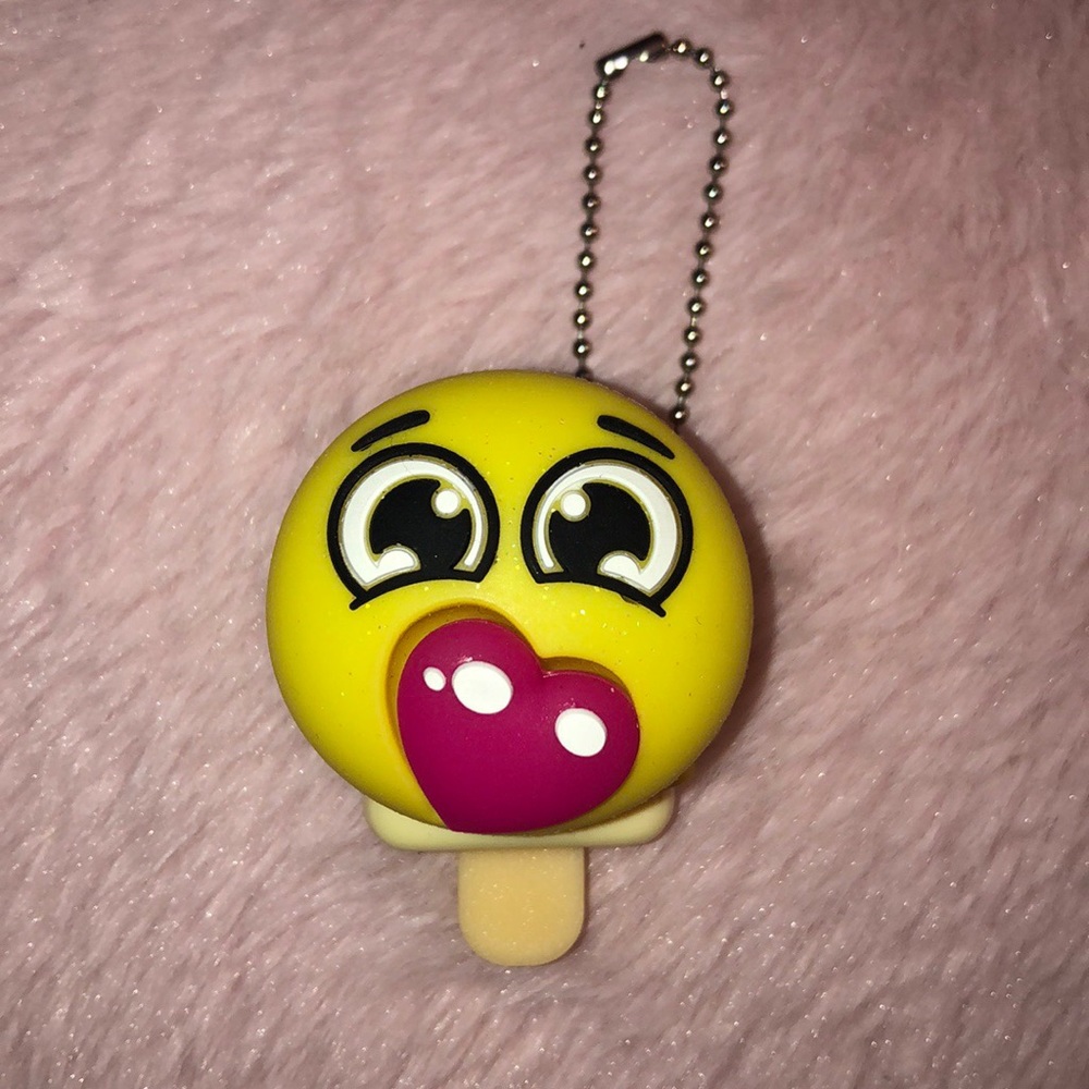 Pucker Pops Heart Emoji Lip Gloss -Cherry